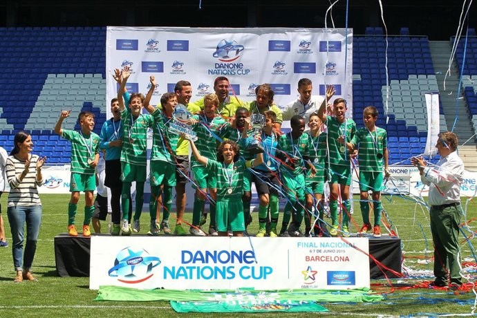 UE Cornellà, campeón de la Danone Nations Cup 2015