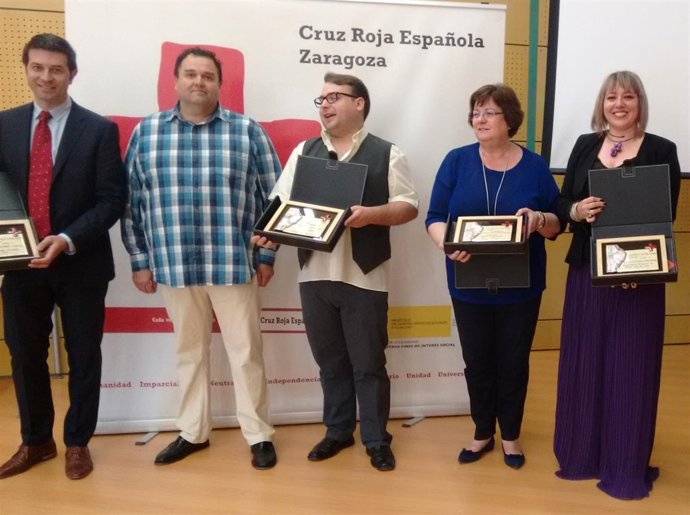 Cruz Roja Alagón entrega sus 'Reconocimientos Solidarios' a cinco entidades