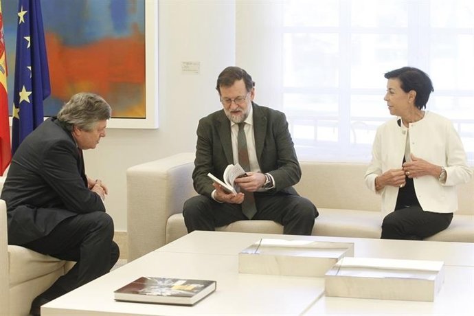 Rajoy con los padres y la hermana de Leopoldo López
