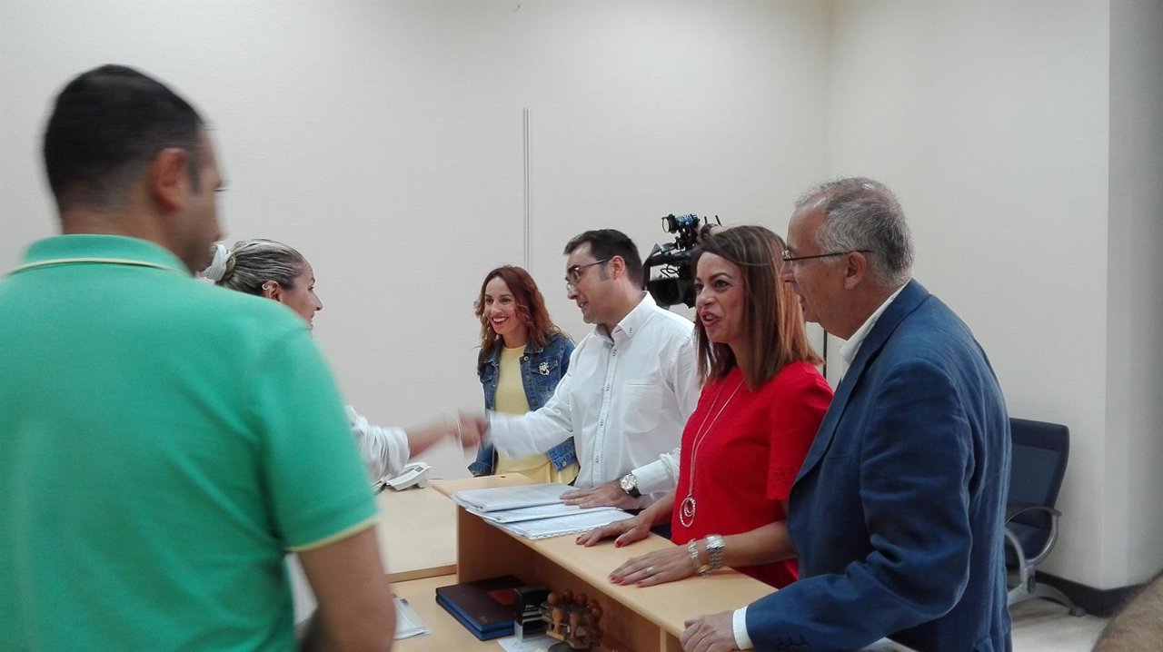 Presentación de candidaturas de PSOE-NC