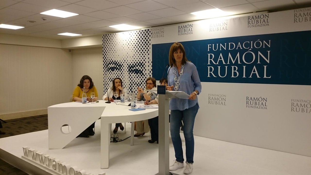 Idoia Mendia en la jornada sobre discriminación laboral