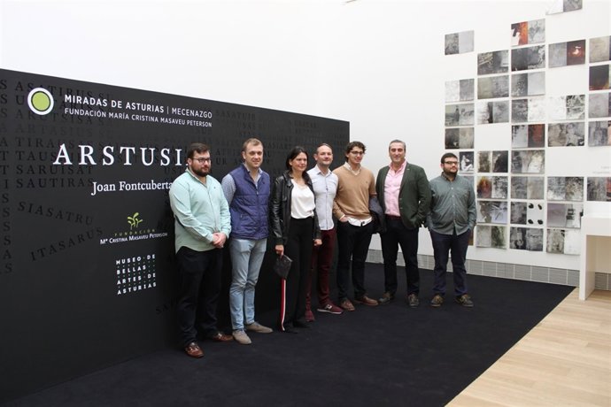 Susana López Ares visita exposición Arstusia