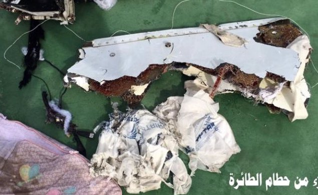 Restos del avión de EgyptAir
