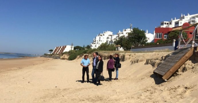 El PSOE reclama inversiones para el litoral de Huelva