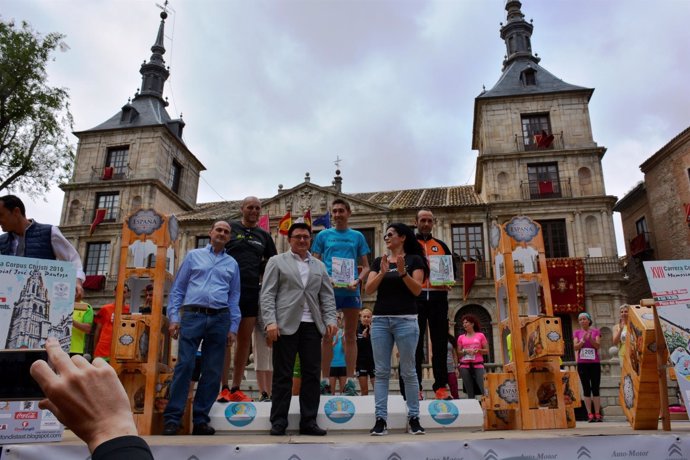 NP / FOTOS. Sonia Labrado Y Ricardo Martínez Repiten Triunfo En La Carrera Popul