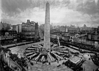 El obelisco de Buenos Aires cumple 80 años
