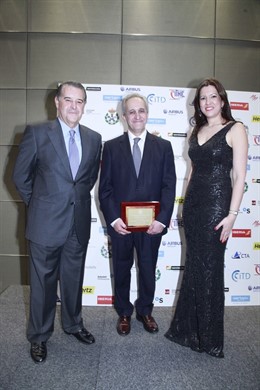 Director general de ENAIRE, mejor ingeniero aeronáutico 2016