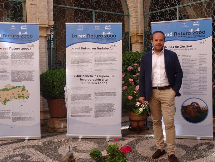 Algar al presentar la muestra sobre la Red Natura 2000