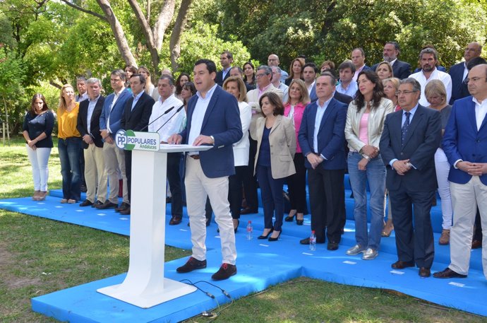 Nota, Foto Y Audio PP Andaluz. Juanma Moreno Y Soraya Sáenz Presentan Candidatur