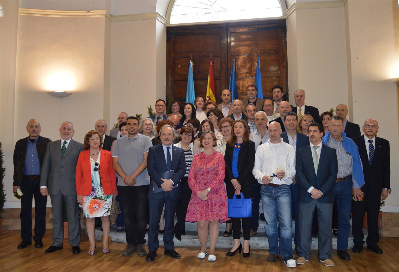 Acto de Santa Rita en la Plaza de Trascorrales de Oviedo