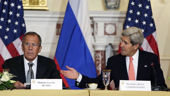 John Kerry junto a Sergei Lavrov
