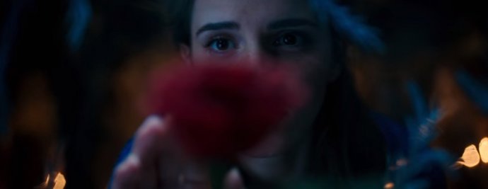 EMMA WATSON BELLA Y BESTIA