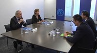 PP y UPyD abren una vía de diálogo en una reunión entre Cospedal y Gorka Maneiro