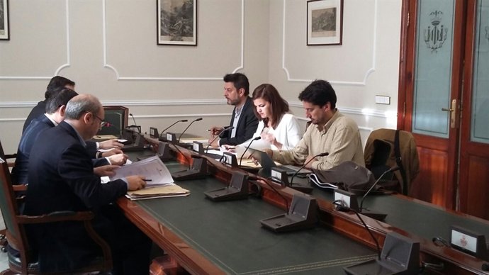 Comisión municipal de Taula en el Ayuntamiento