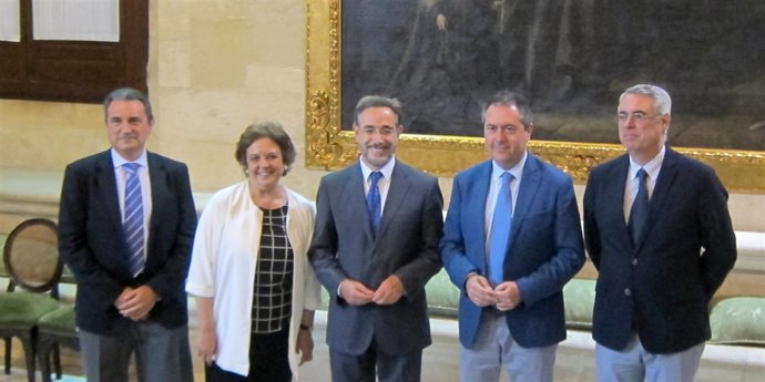 Firma del convenio sobre Cartuja