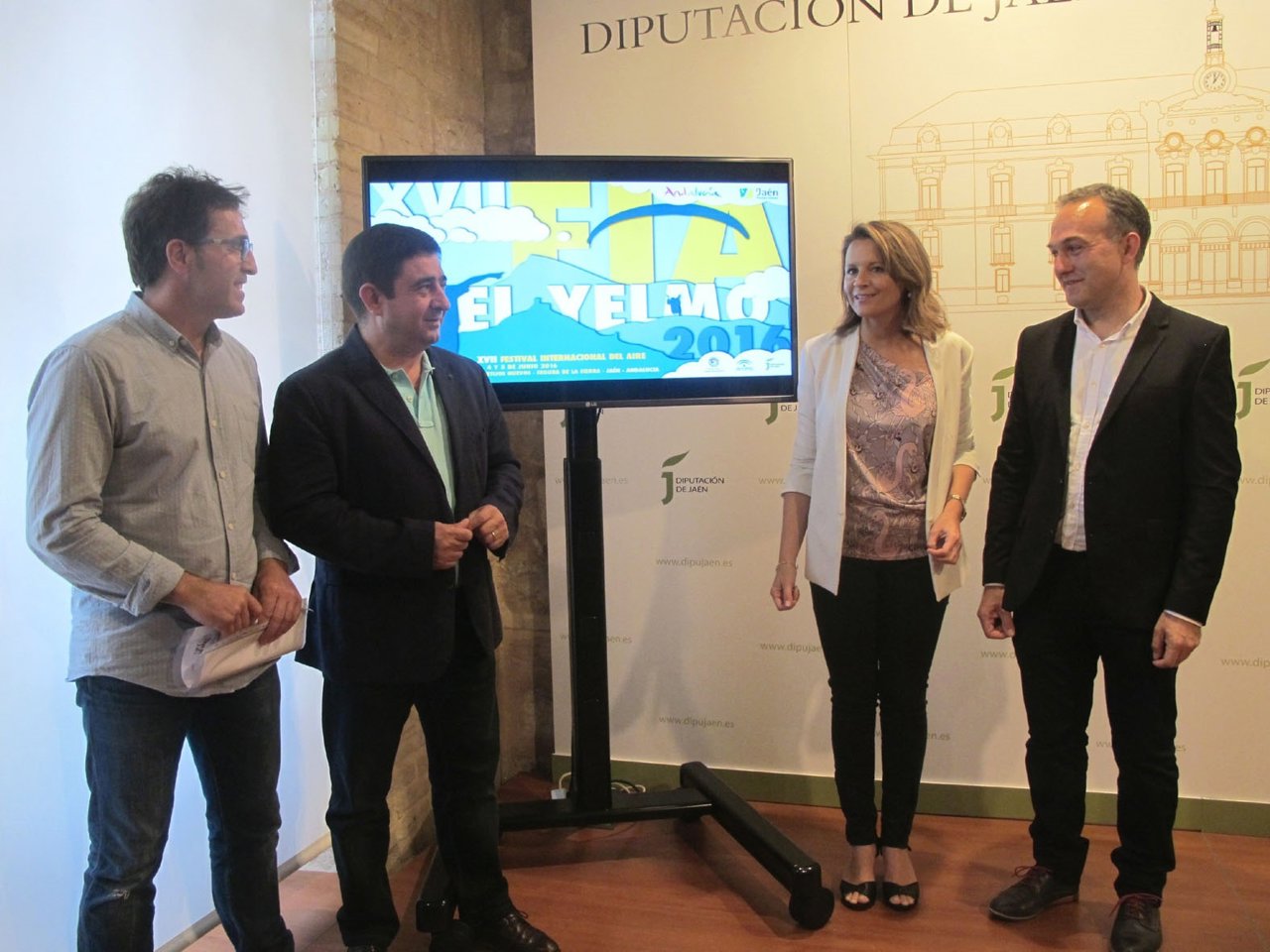 Presentación del FIA 'El Yelmo'