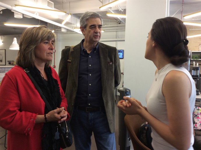 La alcaldesa de L'Hospitalet Núria Marín durante su viaje a Nueva York