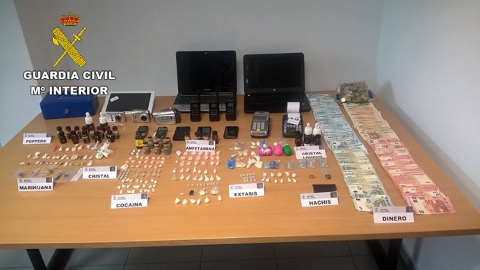 Material incautado por la Guardia Civil