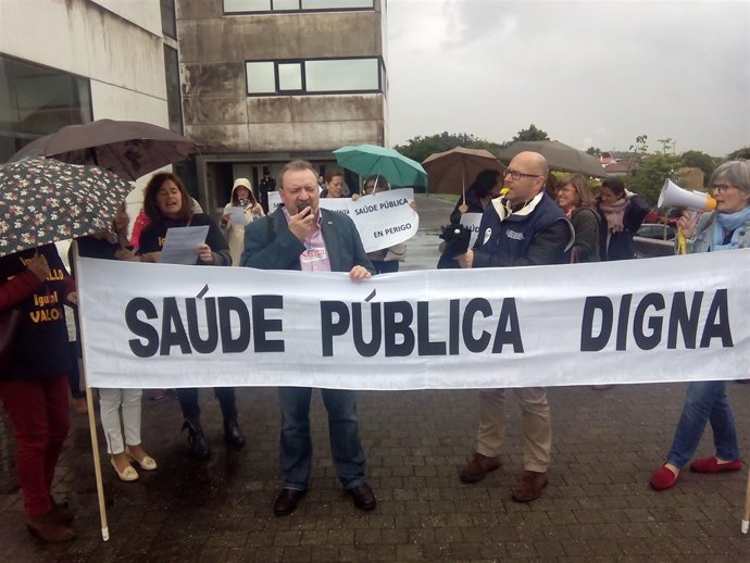 Concentración por la huelga de los FISP en Santiago.