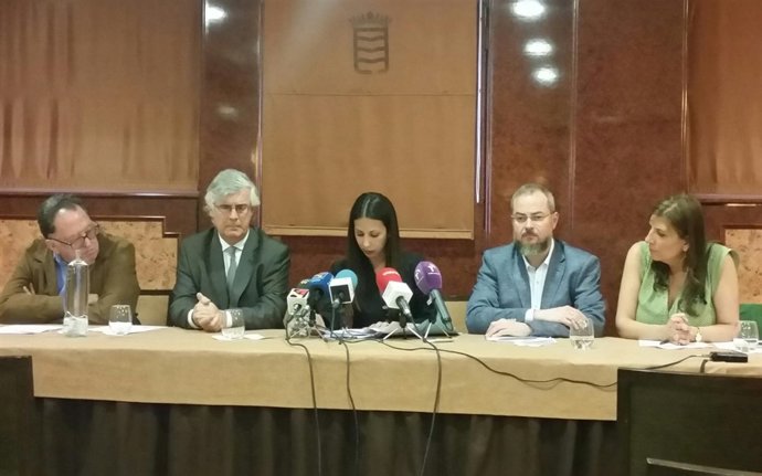 Rueda de prensa de la Asociación de Familiares de Víctimas del Yak 42