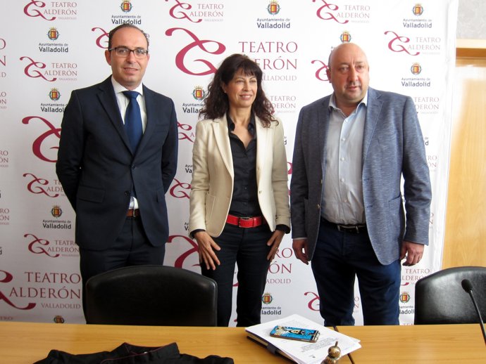 Víctor Alonso (izda), Ana Redondo y Jaime Fernández, en el acto de presentación.