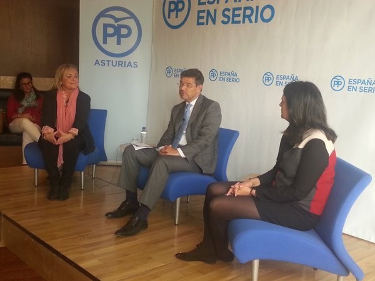 Mercedes Fernández, Rafael Catalá y Susana Pérez  Alonso