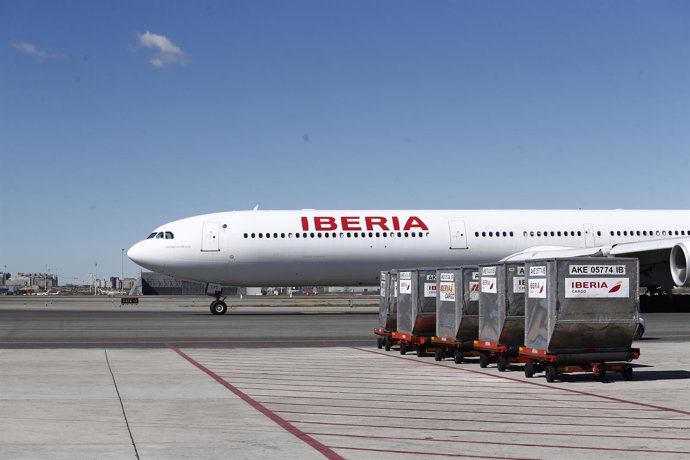 Aeropuerto de Barajas, avión, aviones, hub de Iberia 