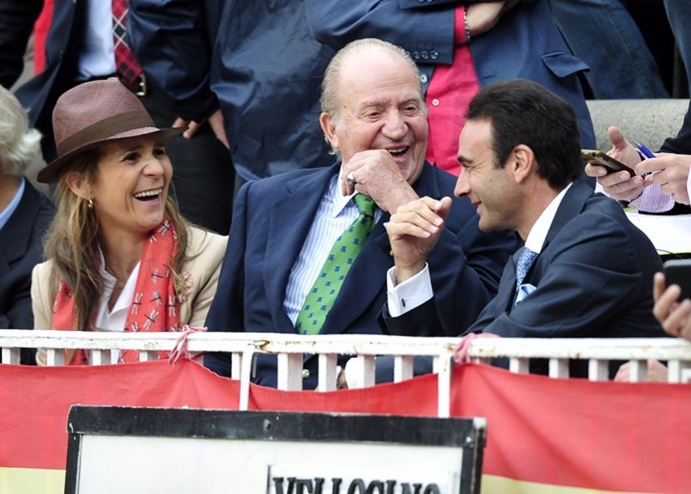 El Rey Juan Carlos disfruta junto a su hija Elena, Victoria Ferderica y Ponce