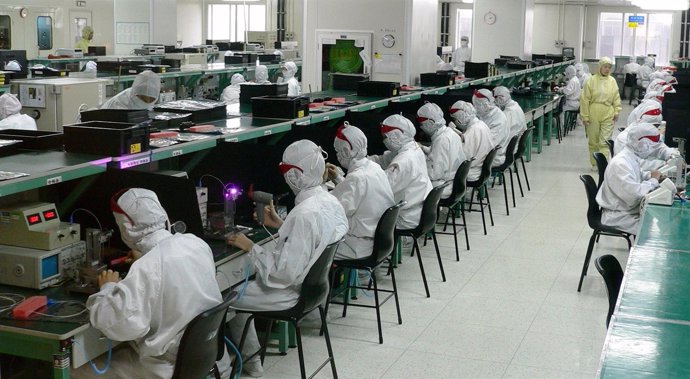 Rabajadores en la fábrica de Foxconn en Shenzhen