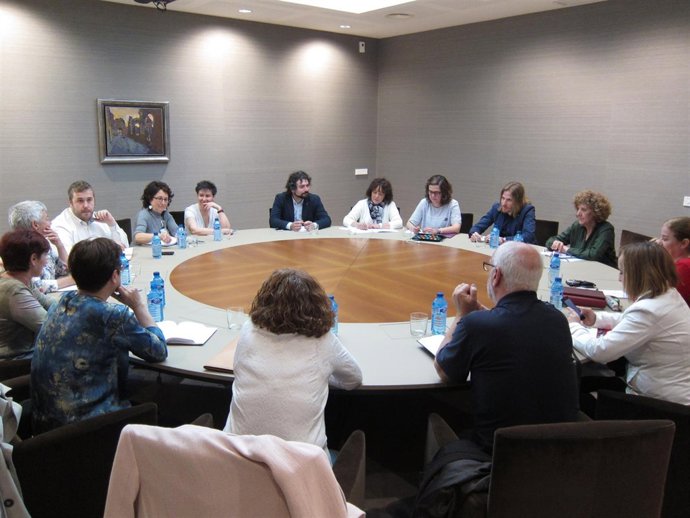 Reunión de la Plataforma por la Sanidad Pública con los grupos