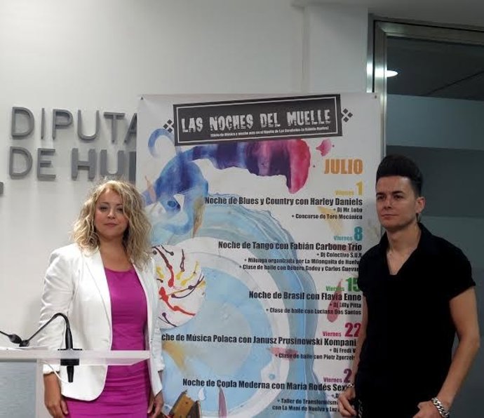 La diputada de Cultura, Lourdes Garrido, presenta Las Noches del Muelle.