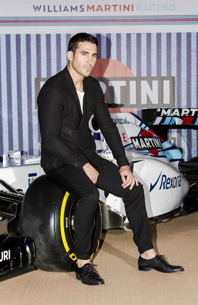 Miguel Angel Silvestre a tope de trabajo hace hueco para Martini