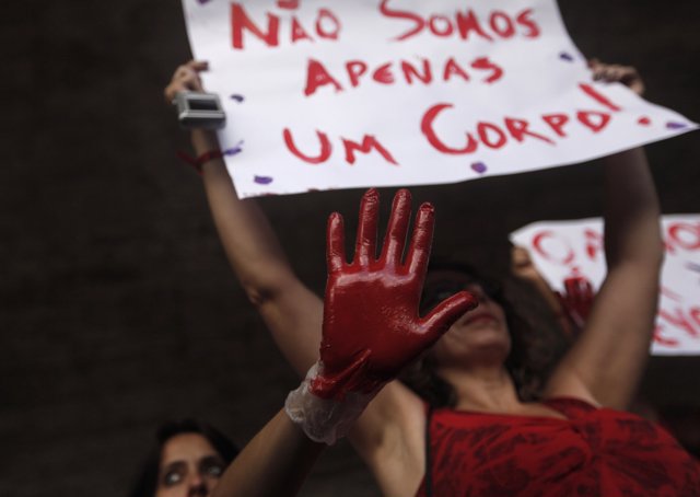 Brasil protesta mujeres
