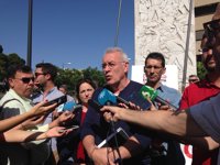 Lara (IU) ve un "despropósito" que C's y PP estén "compitiendo" en Venezuela para "sacar votos" en España