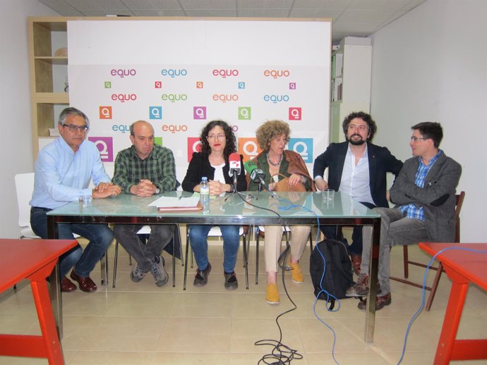 Acto de apoyo a miembros de Stop Uranio en Salamanca.