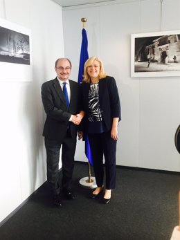 El Presidente de Aragón con Corina Cretu, comisaria de Desarrollo Regional UE