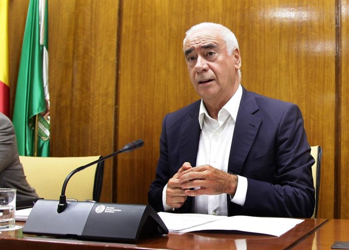 Luciano Alonso en comisión parlamentaria