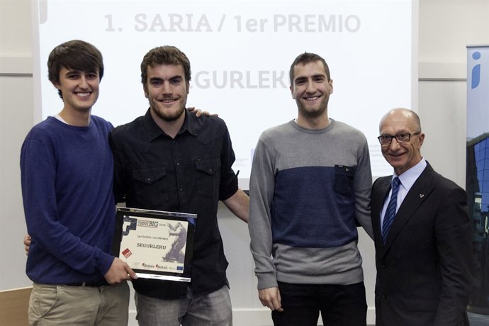 "Segurleku" Ideia Irabazlearen Egileak