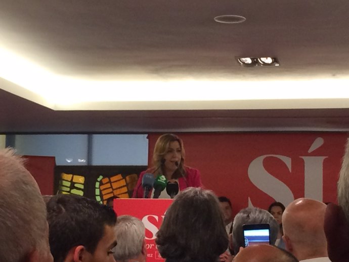 Susana Díaz en un acto de precampaña del PSOE