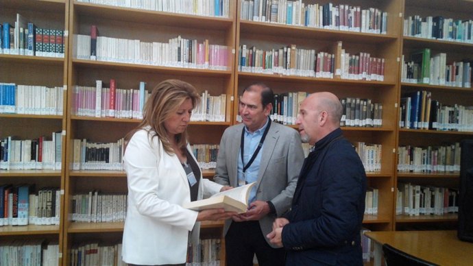 Visita de la delegada de Cultura de la Junta al centro penitenciario de Jaén