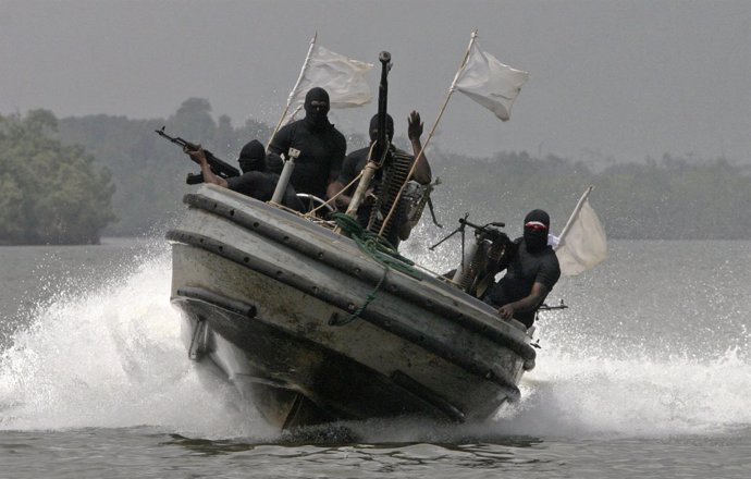 Guerrilleros nigerianos en el delta del Níger, en Nigeria