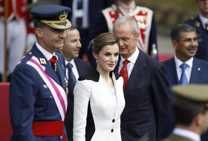REYES EN DÍA DE LAS FUERZAS ARMADAS