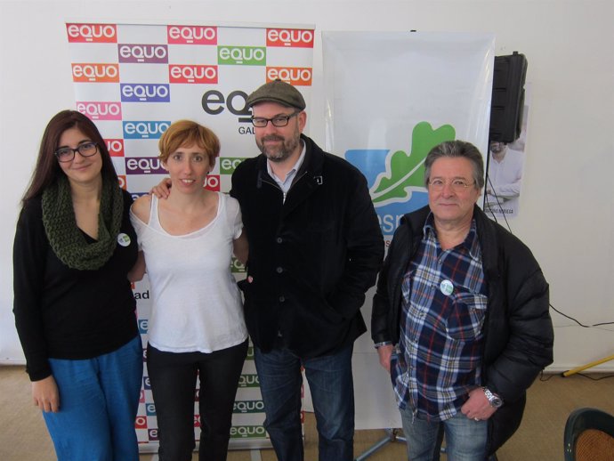 Autoridades en la asamblea de Espazo y Equo Galicia este sábado en Santiago