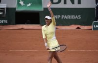 Muguruza se impone a Kuznetsova y se planta en cuartos