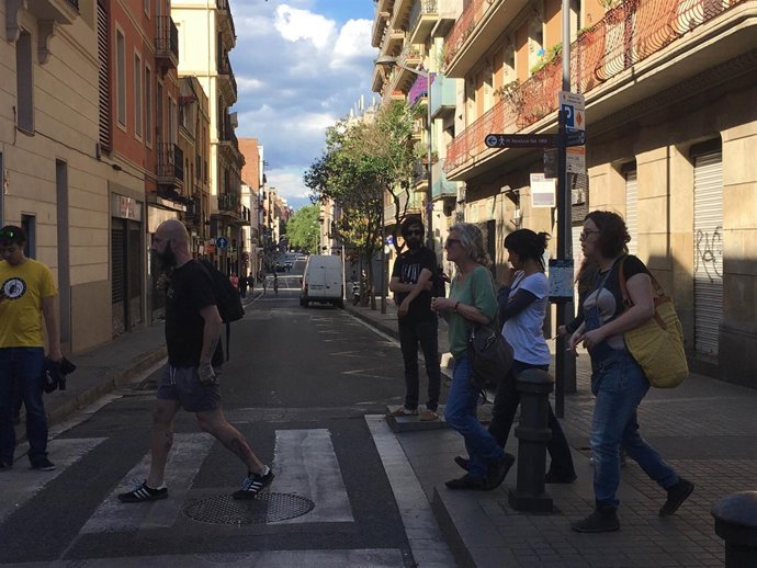 J.Garganté,M.J.Lecha,A.Gabriel,E.Reguant (CUP) cerca del 'Banc Expropiat'