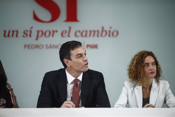 Pedro Sánchez, se reúne con su equipo de expertos