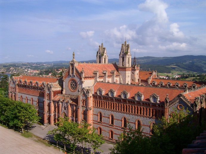 Universidad Pontificia De Comillas