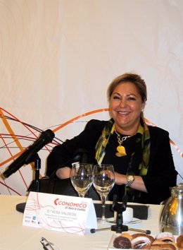 Rosa Valdeón en el foro económico celebrado en Salamanca