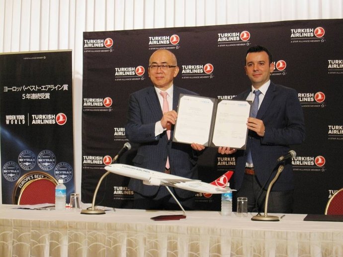 Firma acuerdo de entendimiento