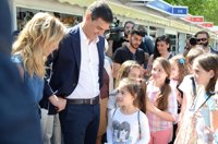 Sánchez dice a los barones que su pacto con Cataluña respeta la Declaración de Granada, que contempla la bilateralidad 